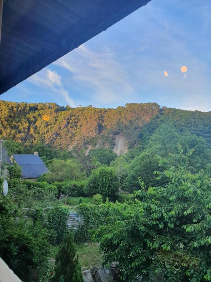 Le Bon Laboureur Hotel Saint-Léonard-des-Bois Екстериор снимка